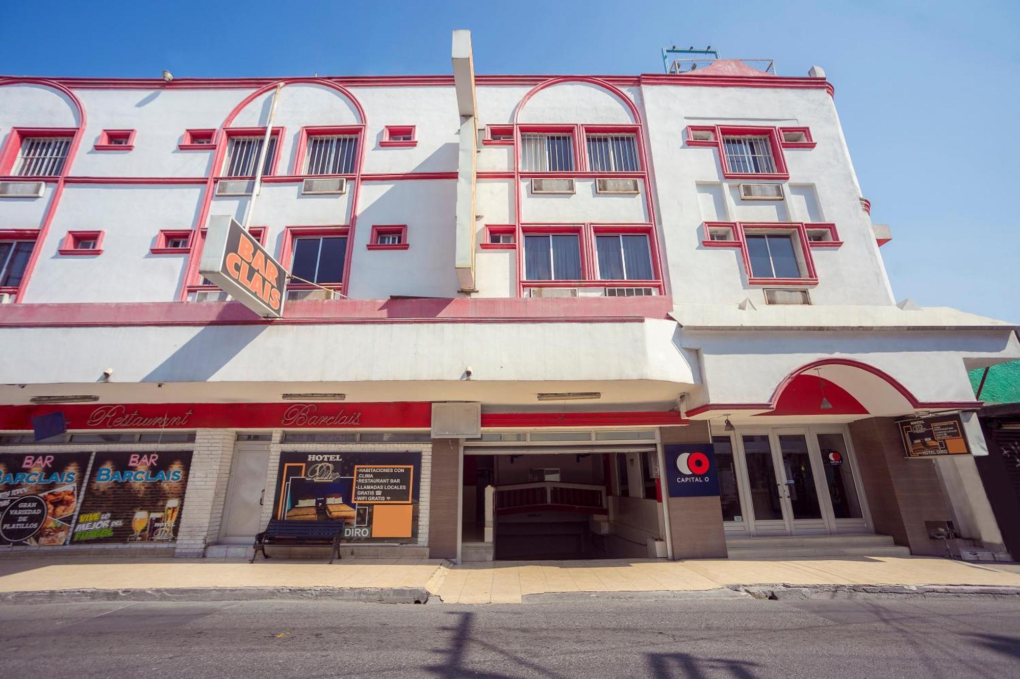 Capital O Hotel Diro, Монтерей Екстериор снимка